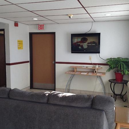 Super 8 By Wyndham Winchester Va Luaran gambar
