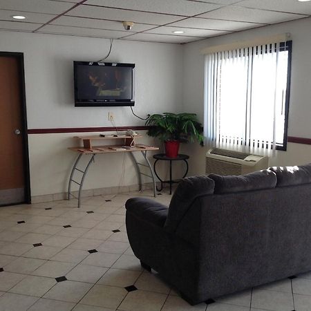 Super 8 By Wyndham Winchester Va Luaran gambar