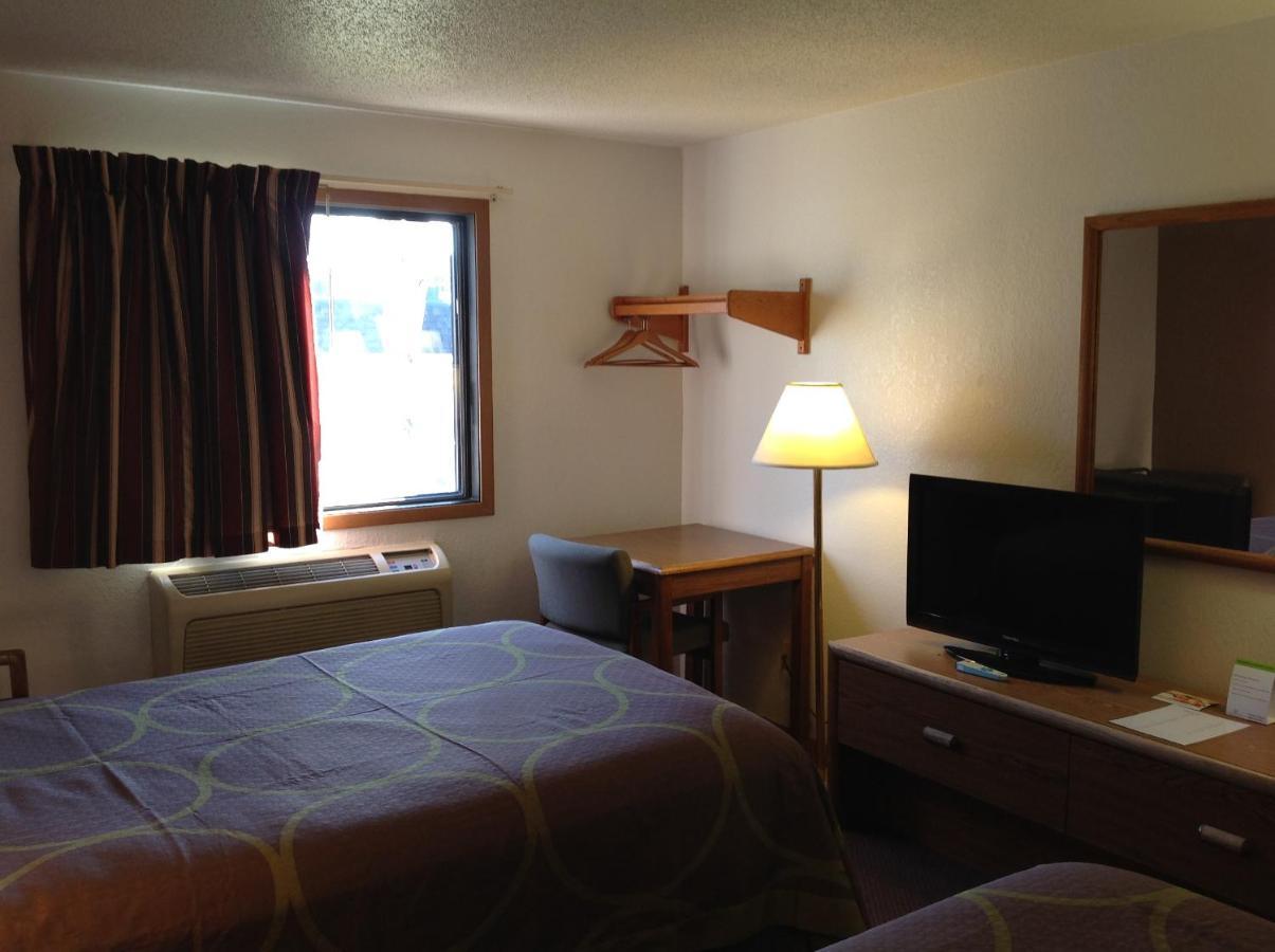 Super 8 By Wyndham Winchester Va Luaran gambar