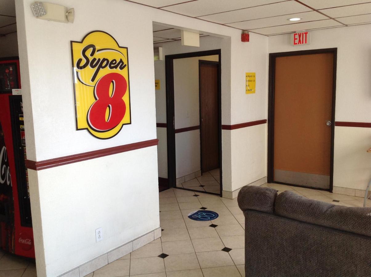 Super 8 By Wyndham Winchester Va Luaran gambar