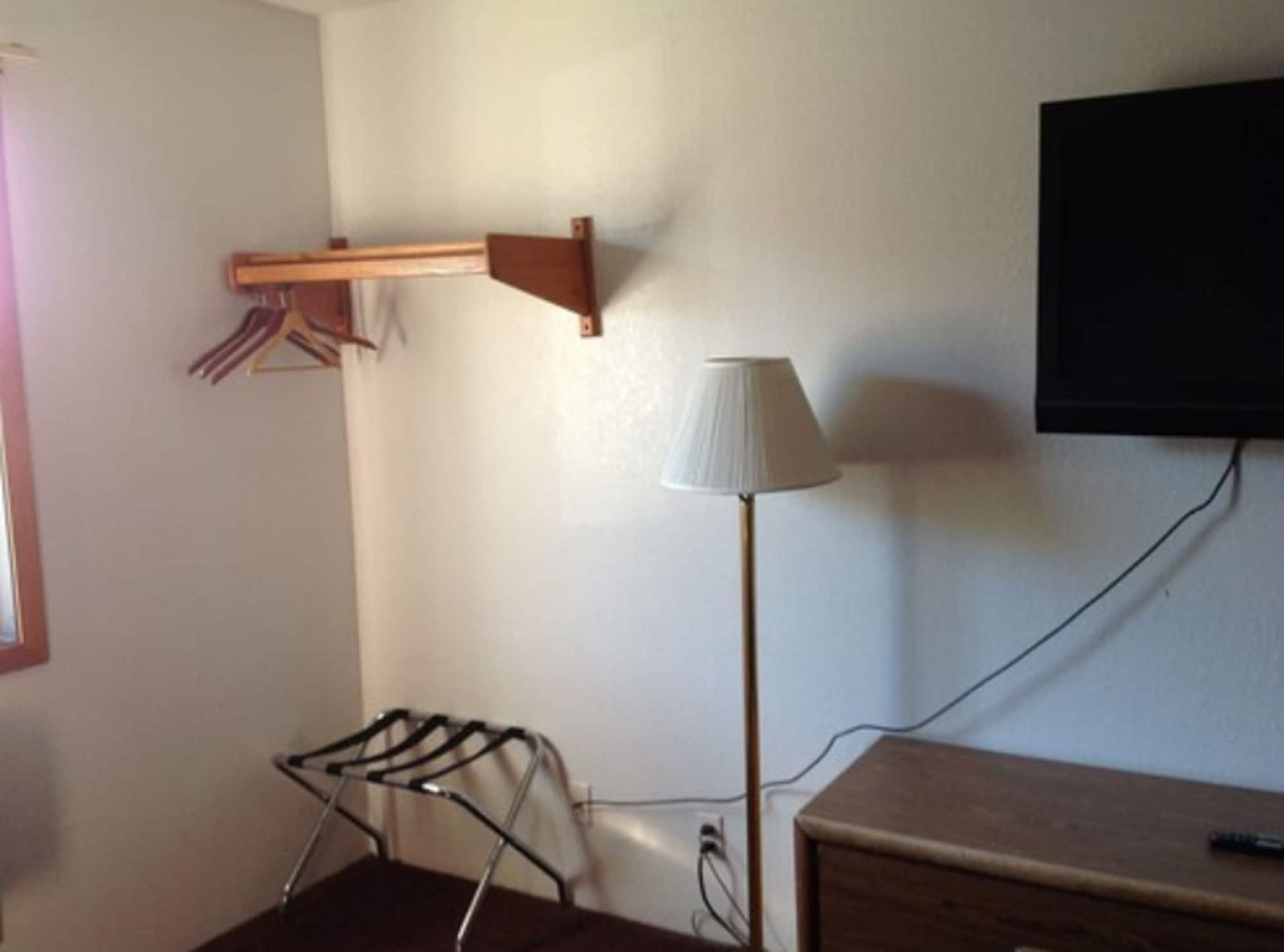 Super 8 By Wyndham Winchester Va Luaran gambar