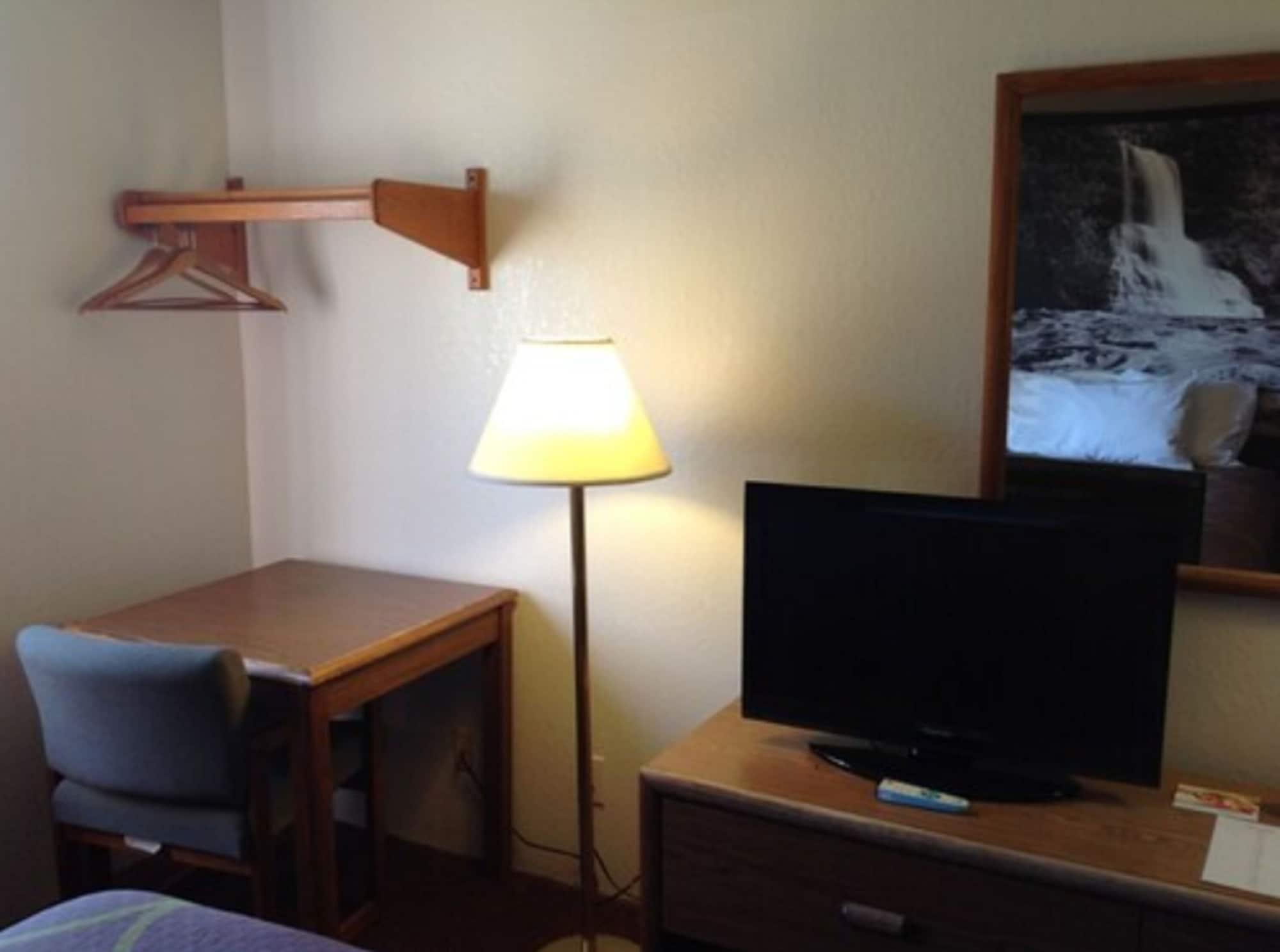 Super 8 By Wyndham Winchester Va Luaran gambar