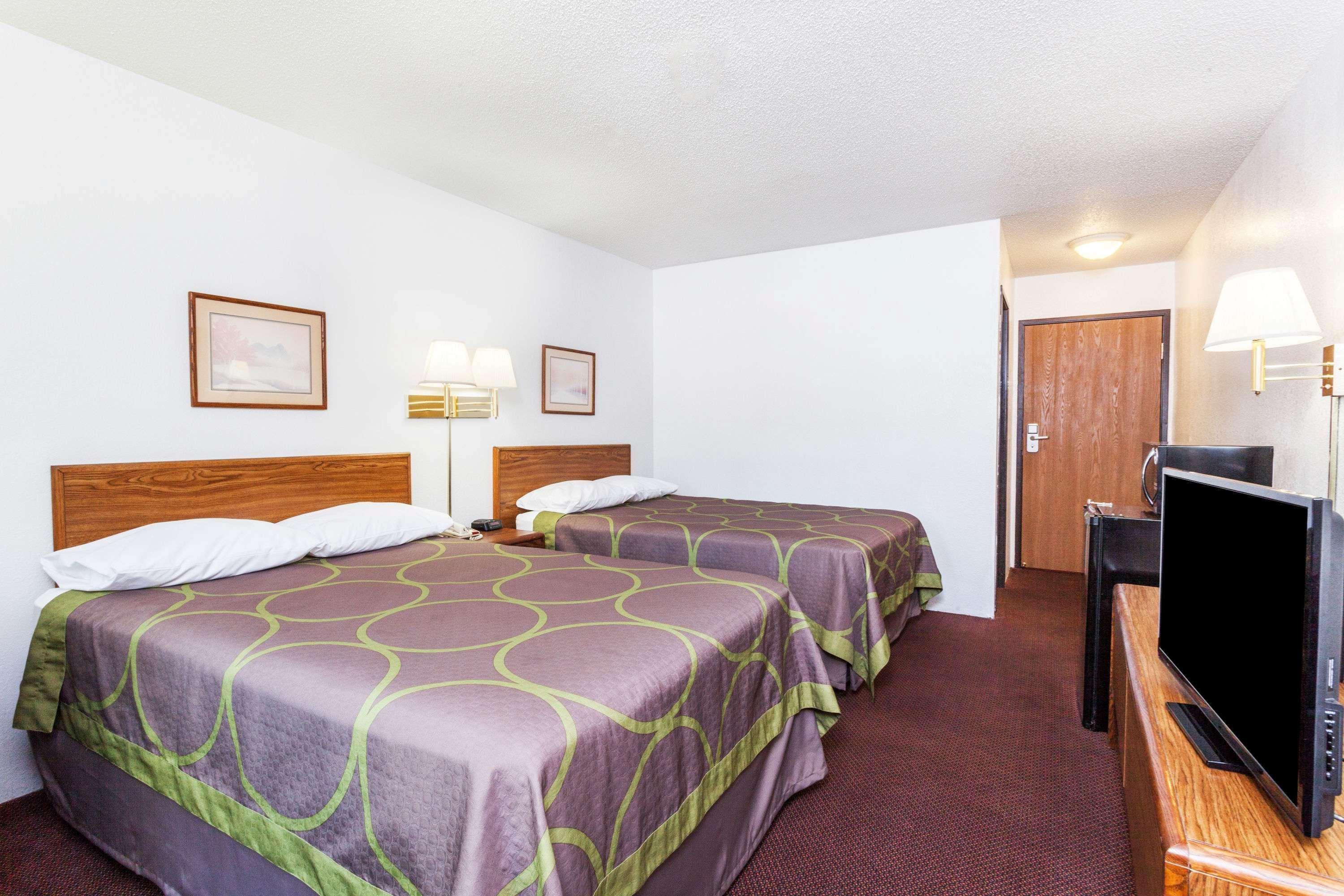Super 8 By Wyndham Winchester Va Luaran gambar