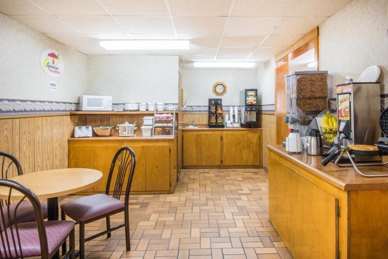 Super 8 By Wyndham Winchester Va Luaran gambar